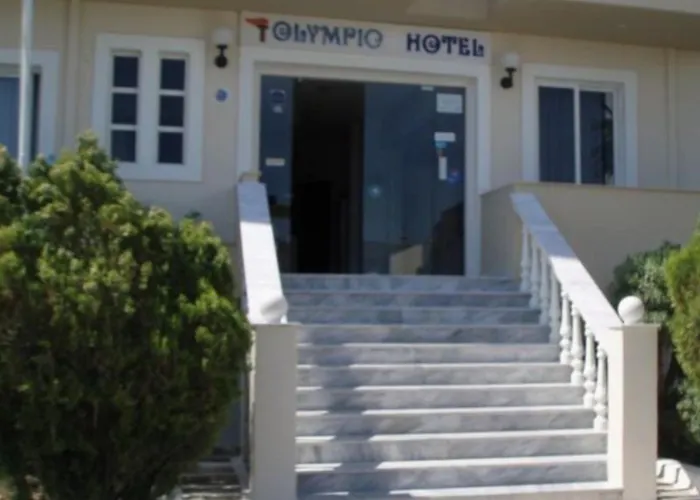 Olympic فندق كارباثوس